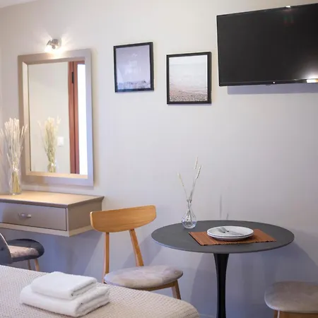 Aparthotel Athina 4*