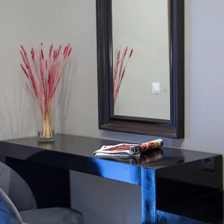 Aparthotel Athina 4*