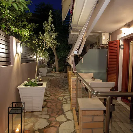 Athina Aparthotel 4*