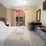 Athina Résidence 3*