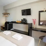 Aparthotel Athina 3*