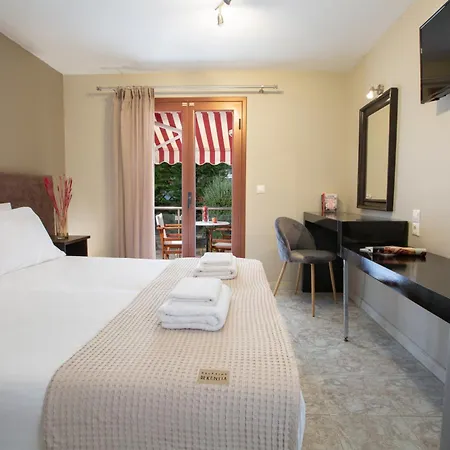 Athina 4*