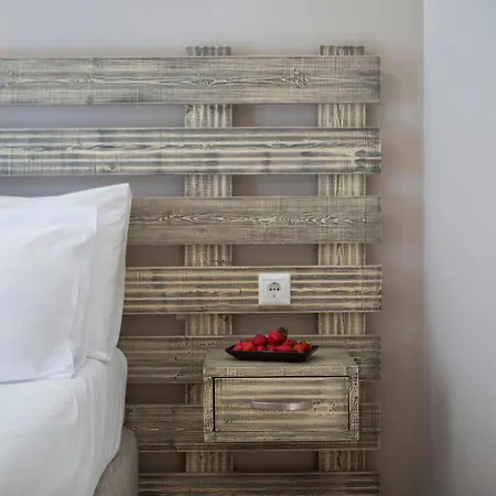 Athina Aparthotel 3*