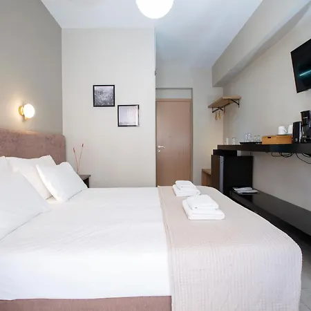Athina Aparthotel 3*