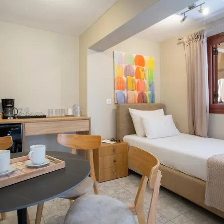Aparthotel Athina 3*