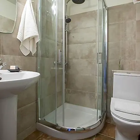 Aparthotel Athina 3*