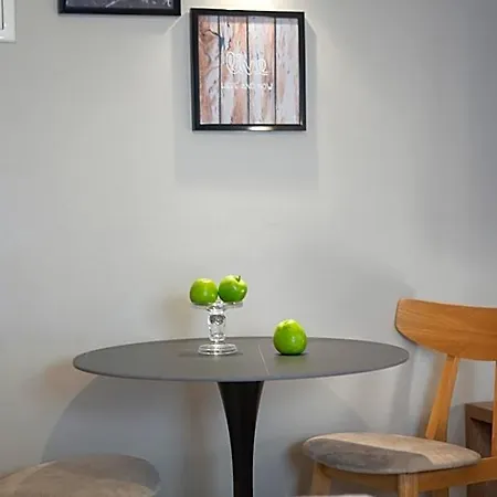 Aparthotel Athina 3*