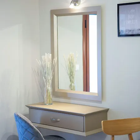 Athina Aparthotel 3*