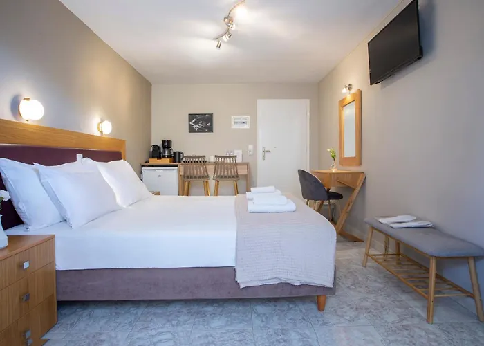 Athina Aparthotel 4*