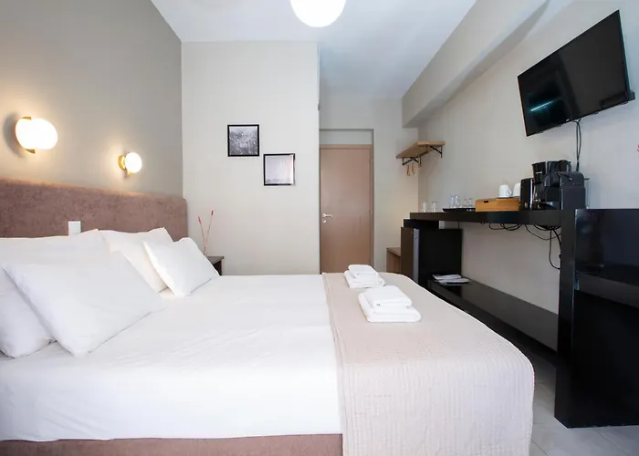 Athina Aparthotel 4*