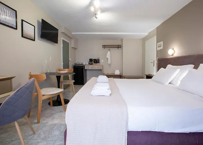 Aparthotel Athina