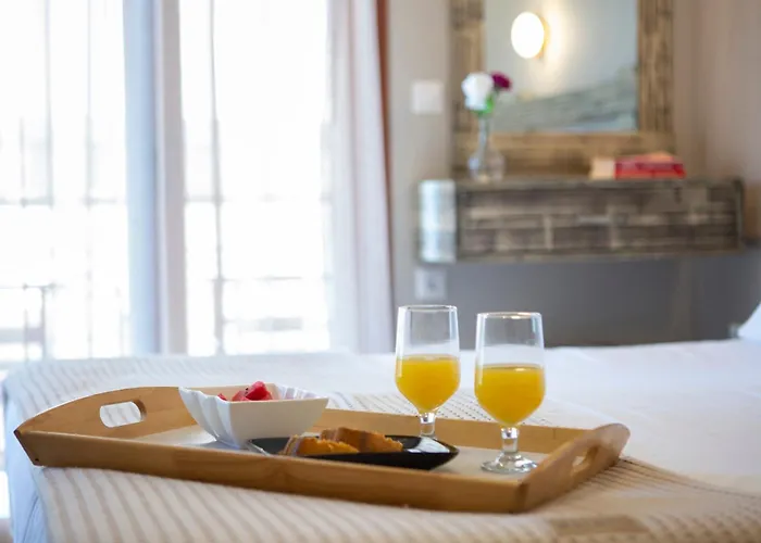 Athina Aparthotel 4*