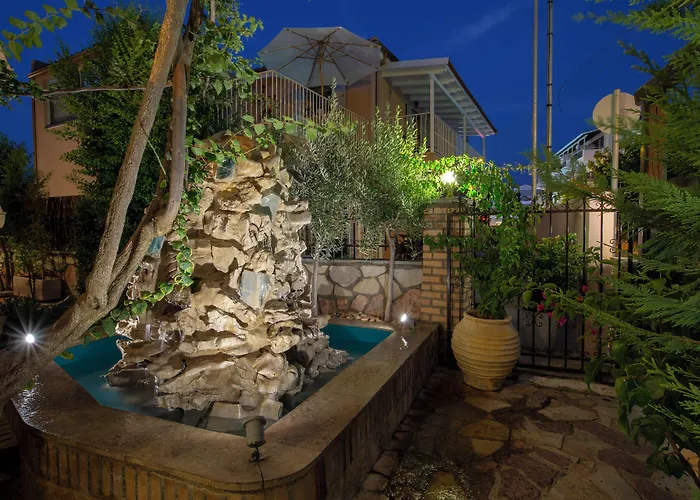 Aparthotel Athina 4*